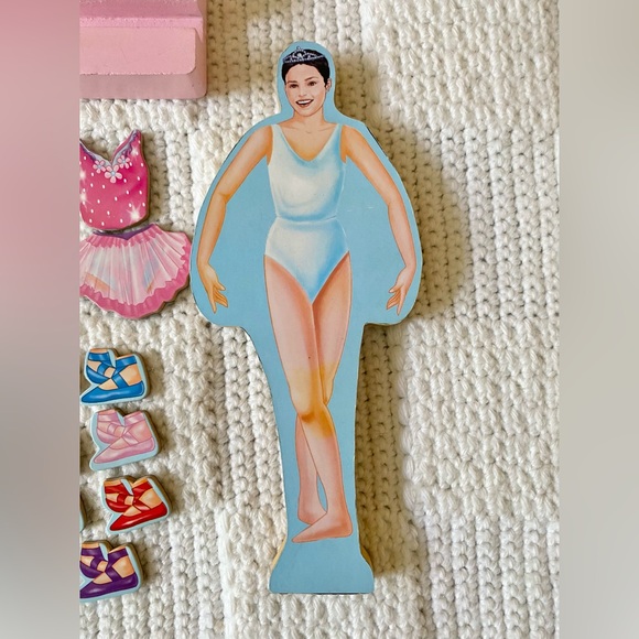 Melissa & Doug Wooden Magnetic Ballerina Dress up - Picture 2 of 8